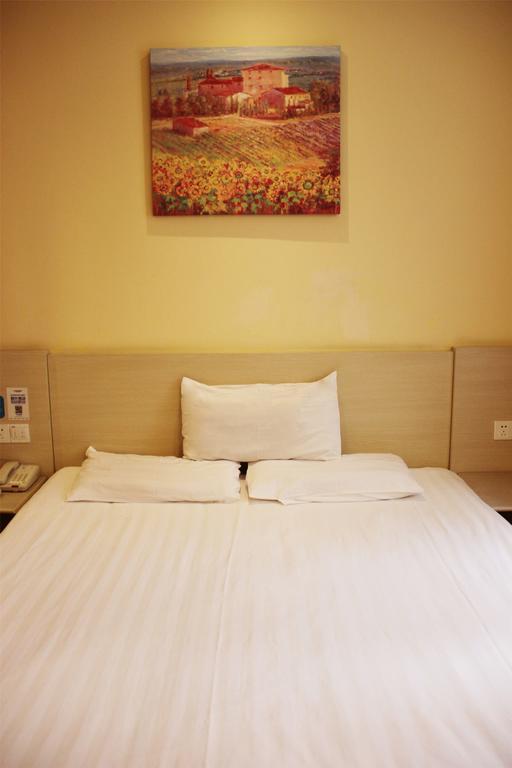 Hanting Hotel Shanghai South Railway Station Luoxiang Road Branch Buitenkant foto